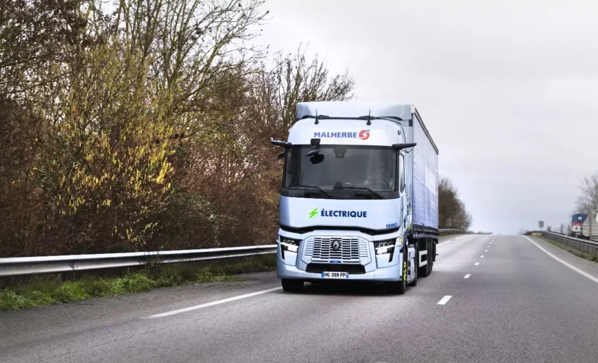 Renault Trucks elektrifiziert weitere Werkverkehr-Achse