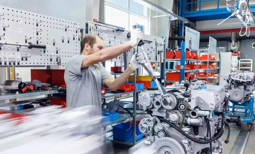 Export von 750 Motoren aus Österreich nach China