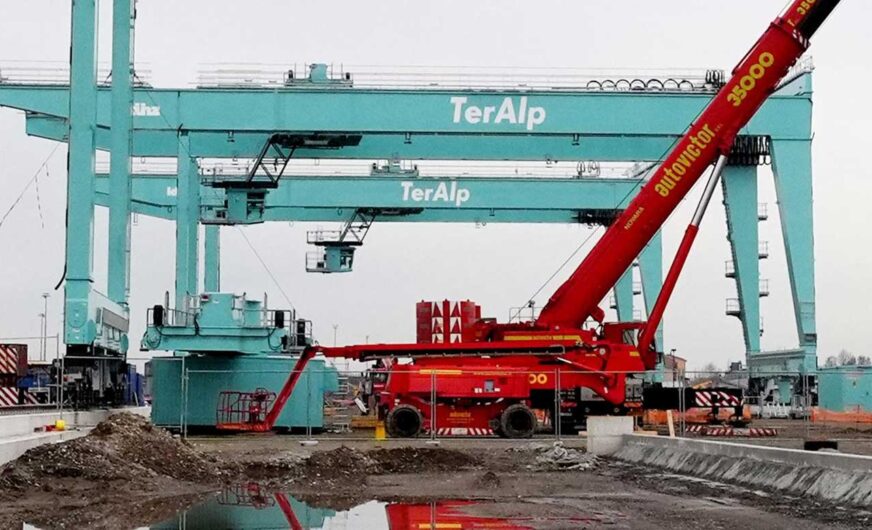 FS Logistix: Sechs neue Künz-Krane in Mailand