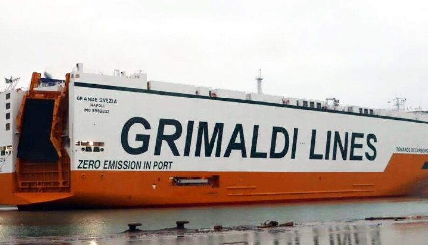 Grimaldi: „Grande Svezia“ liefert Busse nach Algerien