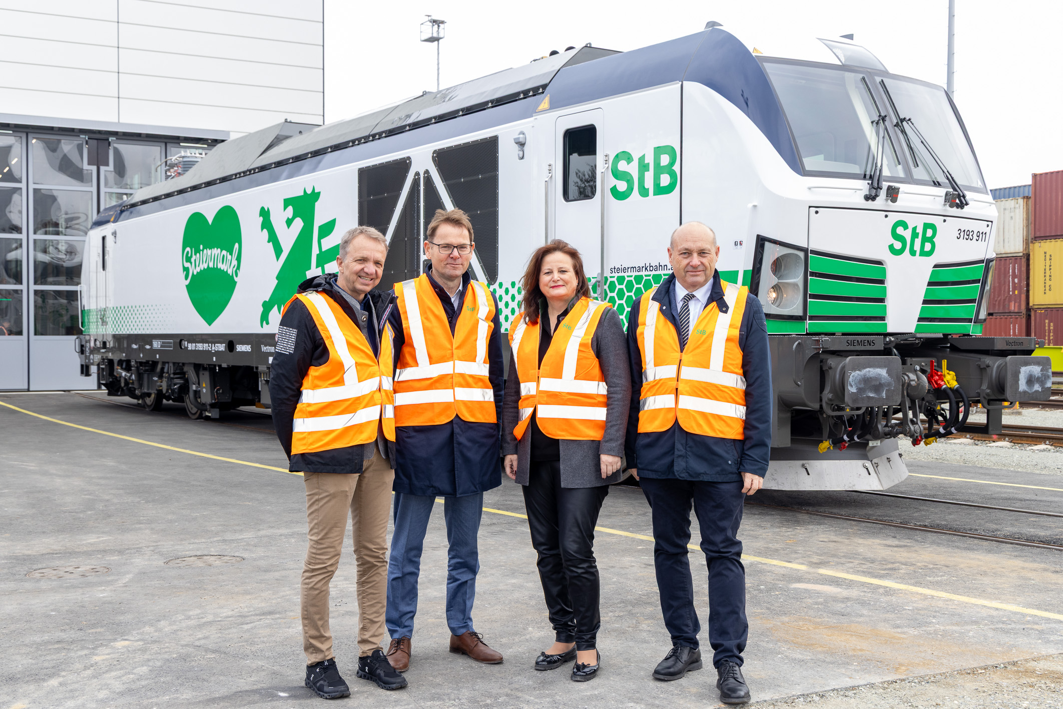 Neue Hybridlok zieht die Züge der Steiermarkbahn