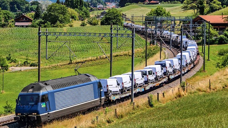 Transwaggon: Erste Wagen für höhere Fahrzeuge