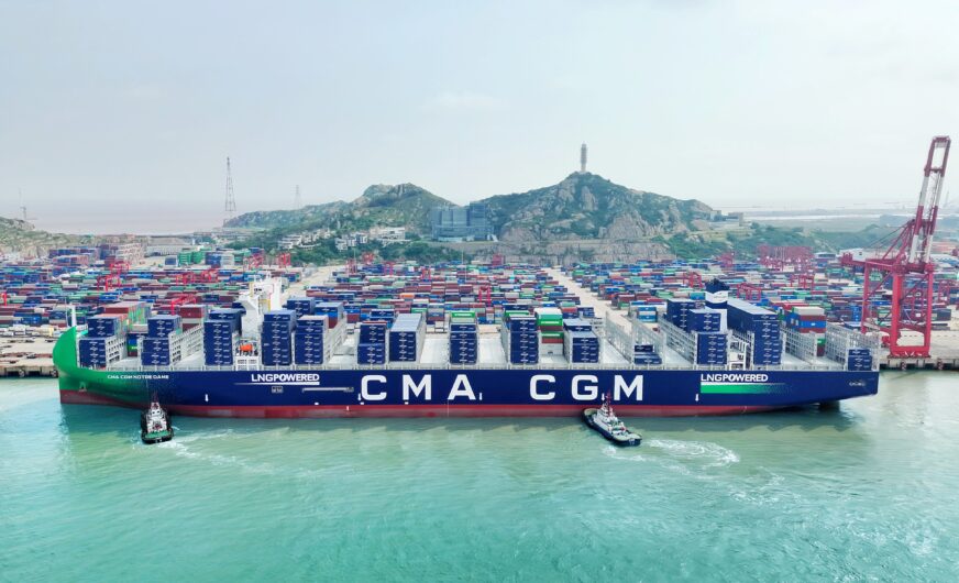 Reederei CMA CGM übernimmt Mega-LNG-Containerschiff