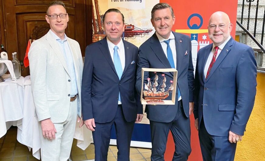 Hamburg ist für Österreichs Wirtschaft das „Tor zur Welt“