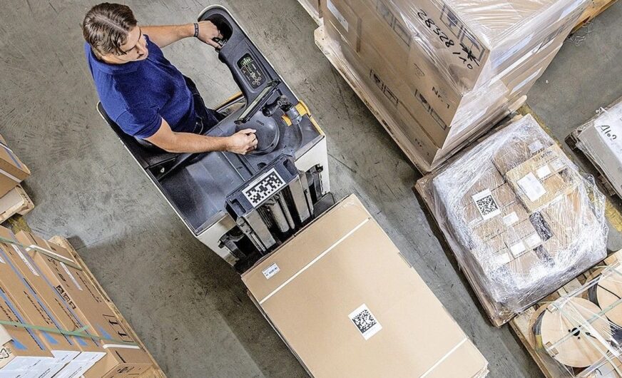 Roboter und AI-Tools stärken Dachser im Wettbewerb
