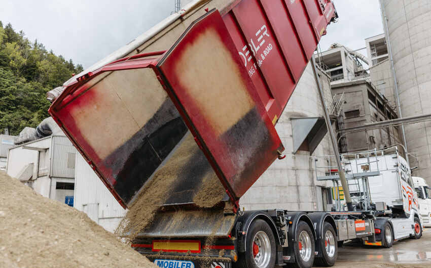 Bahnlogistik per „Mobiler“ für die Leube Zement GmbH