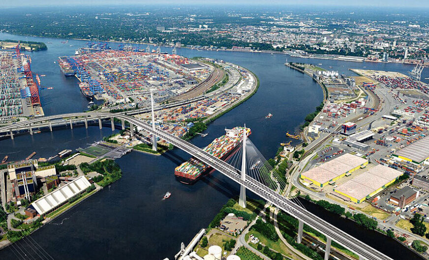 Hafen Hamburg beruhigt bei zwei essenziellen Themen
