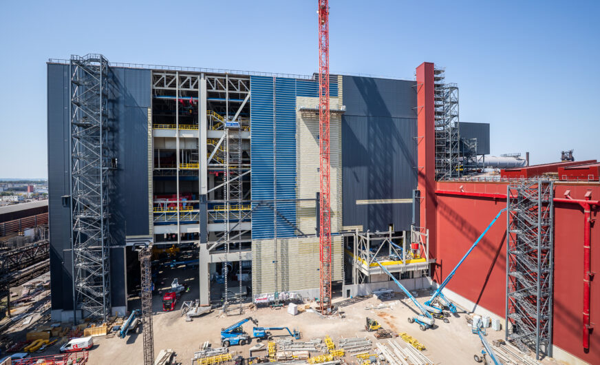 Erster Elektrolichtbogenofen am Standort Linz eingetroffen