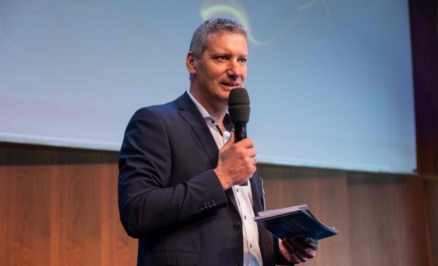 Güter auf die Schiene in der Region Außerfern-Allgäu