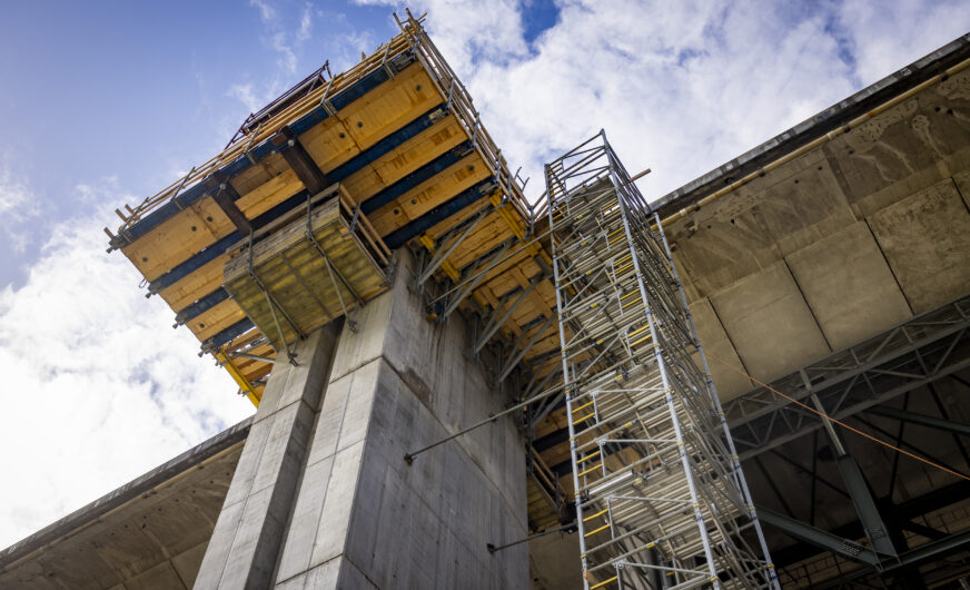 Doka sichert Pfeilerbau an der Luegbrücke in Tirol